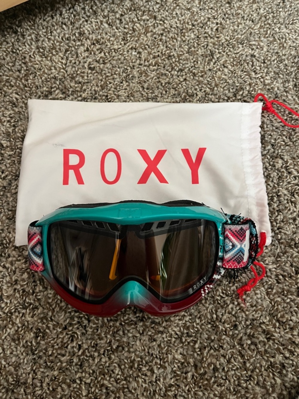 Roxy Teal and Burgundy Ski Goggles with Patterned Strap